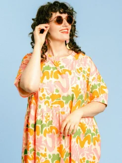 Aamu Mekko, Growth Pink