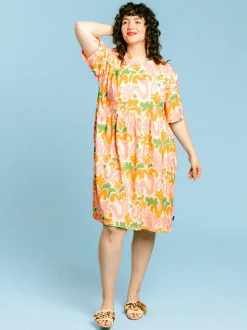 Aamu Mekko, Growth Pink