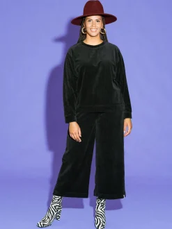 Abbie Svetari, Corduroy Black