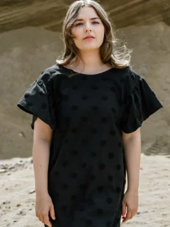 Aida Mekko, Black Big Dot