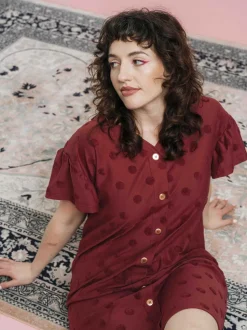 Aida Mekko, Wine Red Big Dot