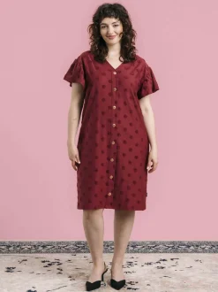 Aida Mekko, Wine Red Big Dot