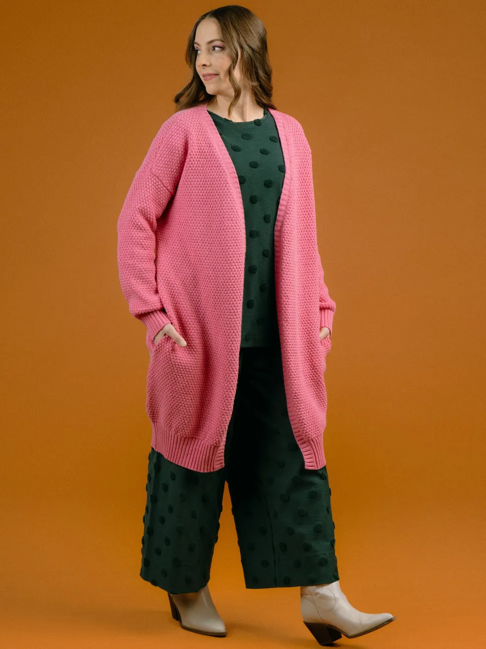 Alma Villatakki, Pink