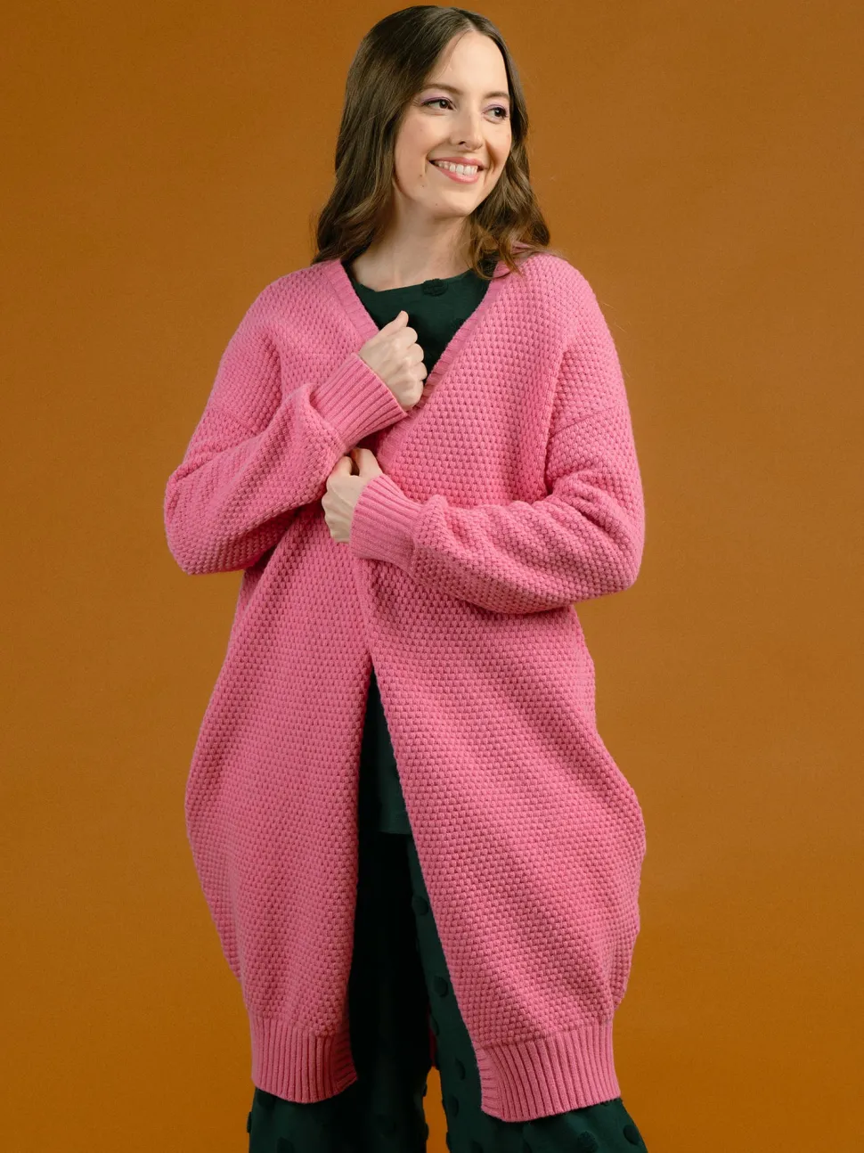Alma Villatakki, Pink