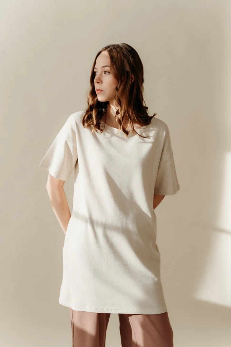 Asha Paita, Beige