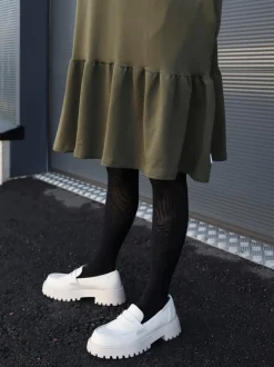Aura Mekko, Olive Night