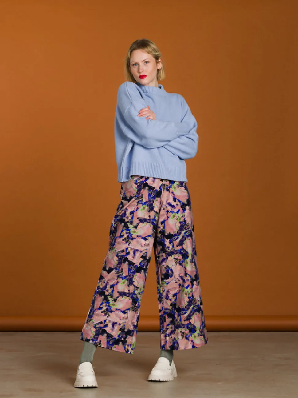 Bess Neulepaita, Light Blue