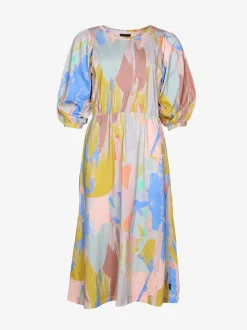 Flora Mekko, Wisdom