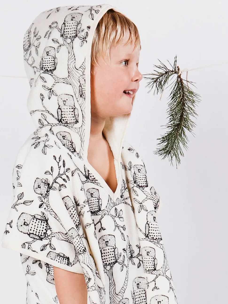 Hollis Kylpyponcho, Pöllö Luonnonvalkoinen