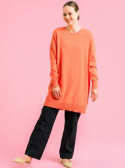 Iida Neuletunika, Coral