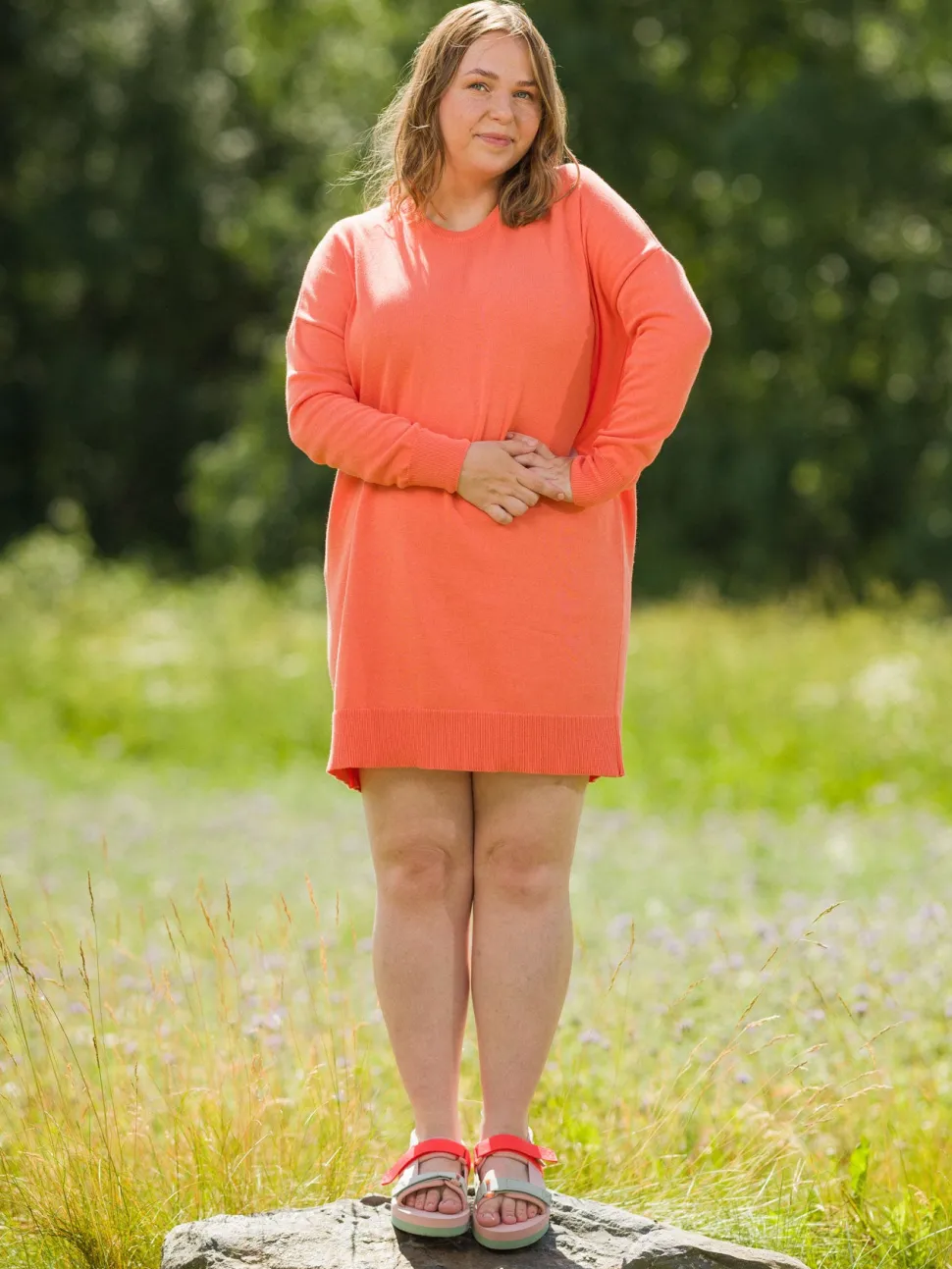 Iida Neuletunika, Coral