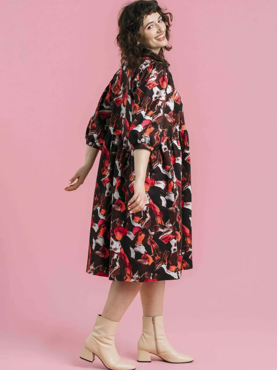 Ivy Mekko, Pellot Chocolate Brown
