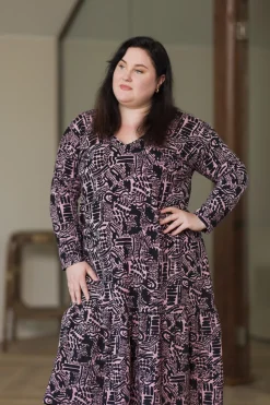 Maddie Mekko, Atrium