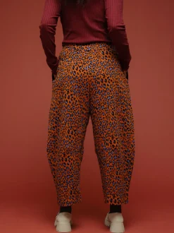 Marten Housut, Leo Copper