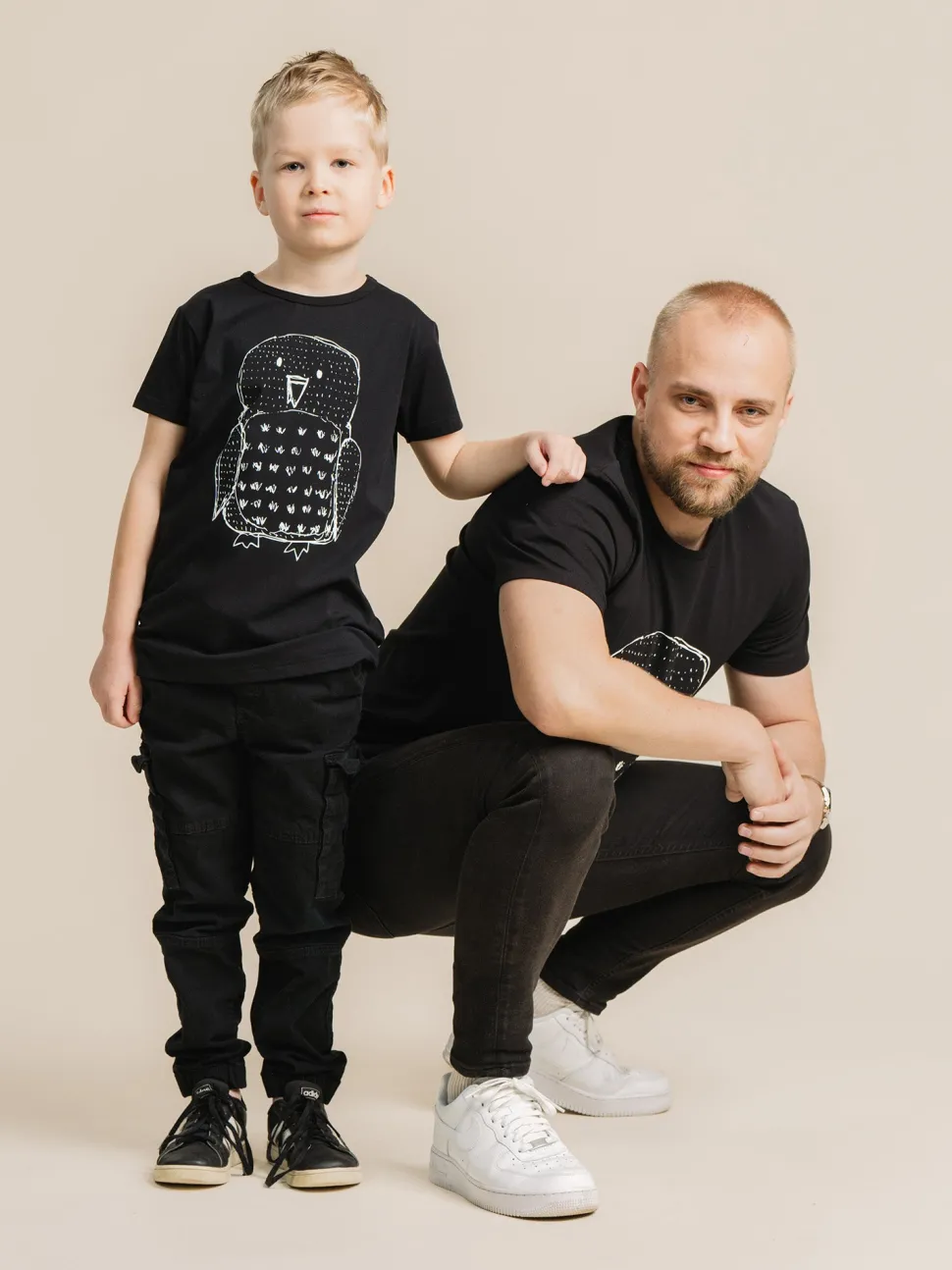 Pöllö T-Paita, Musta