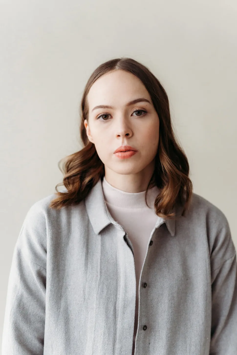 Stella Pusero, Grey