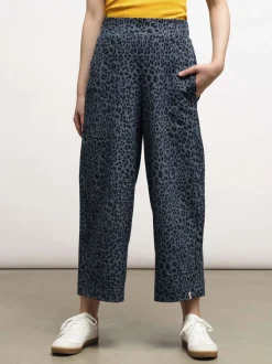 Tiffany Housut, Leo Denim