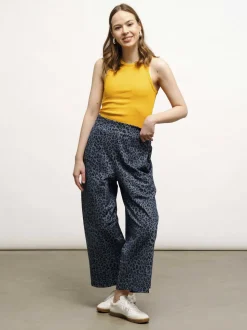 Tiffany Housut, Leo Denim