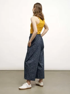 Tiffany Housut, Leo Denim