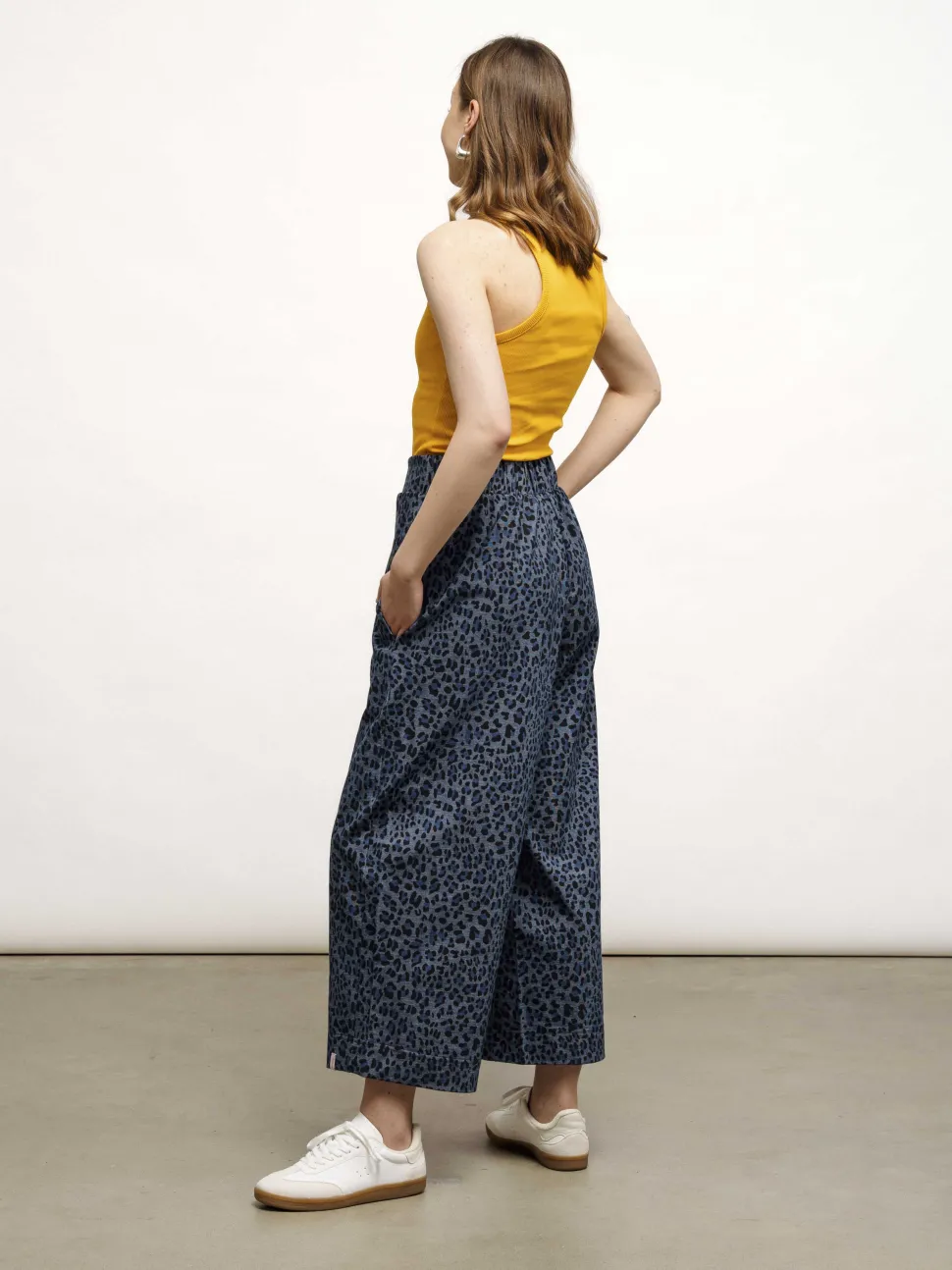 Tiffany Housut, Leo Denim